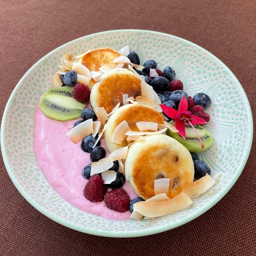 Сирники з ягодами